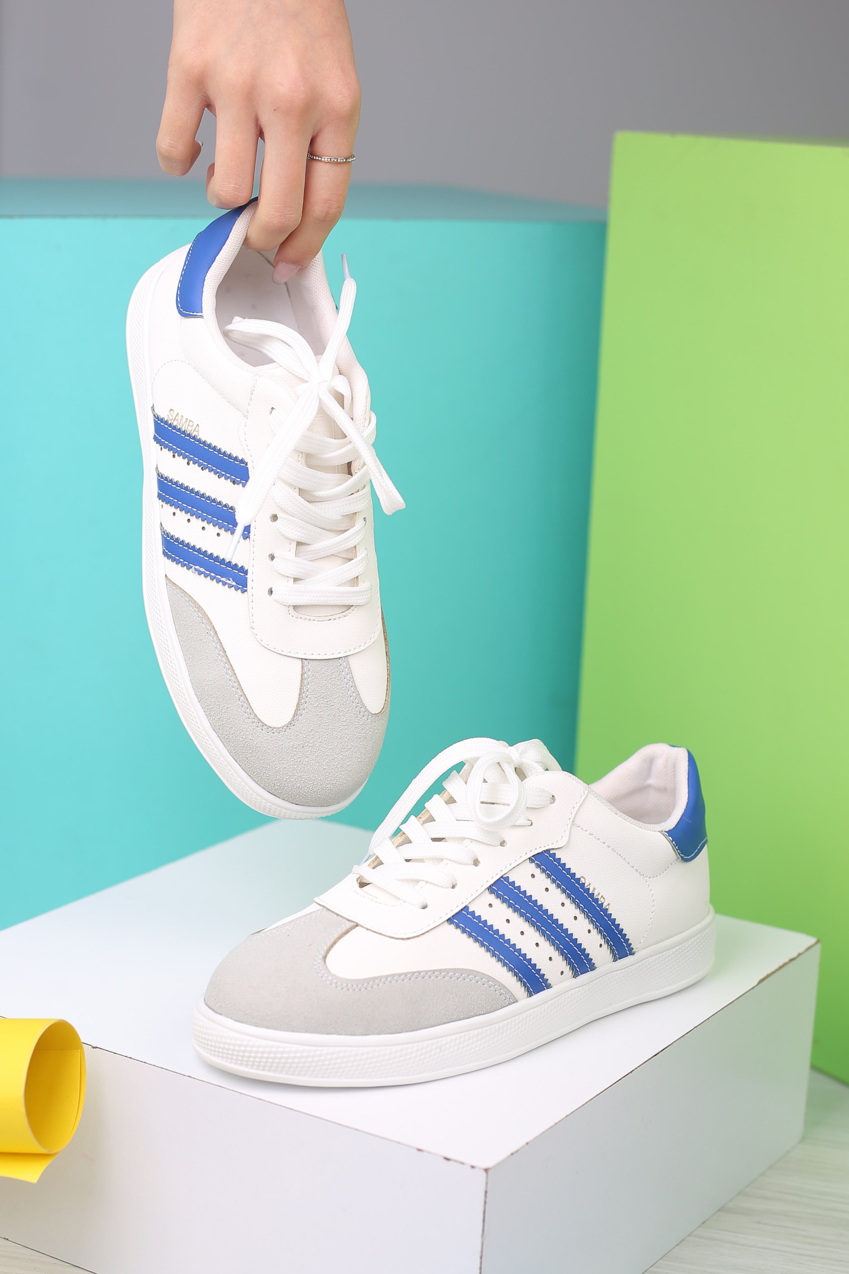 کفش اسپرت زنانه آدیداس 986