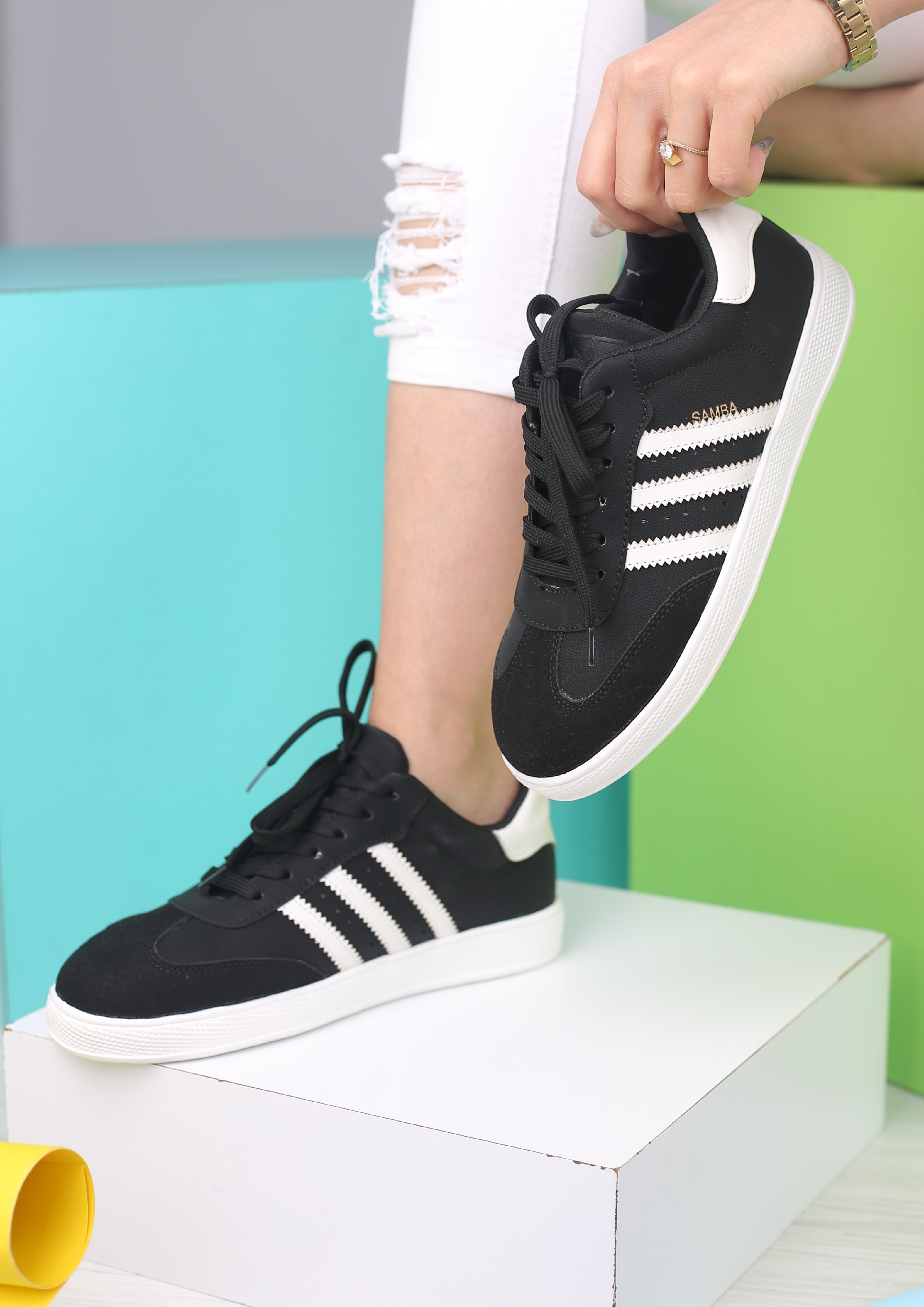 کفش اسپرت زنانه آدیداس 986