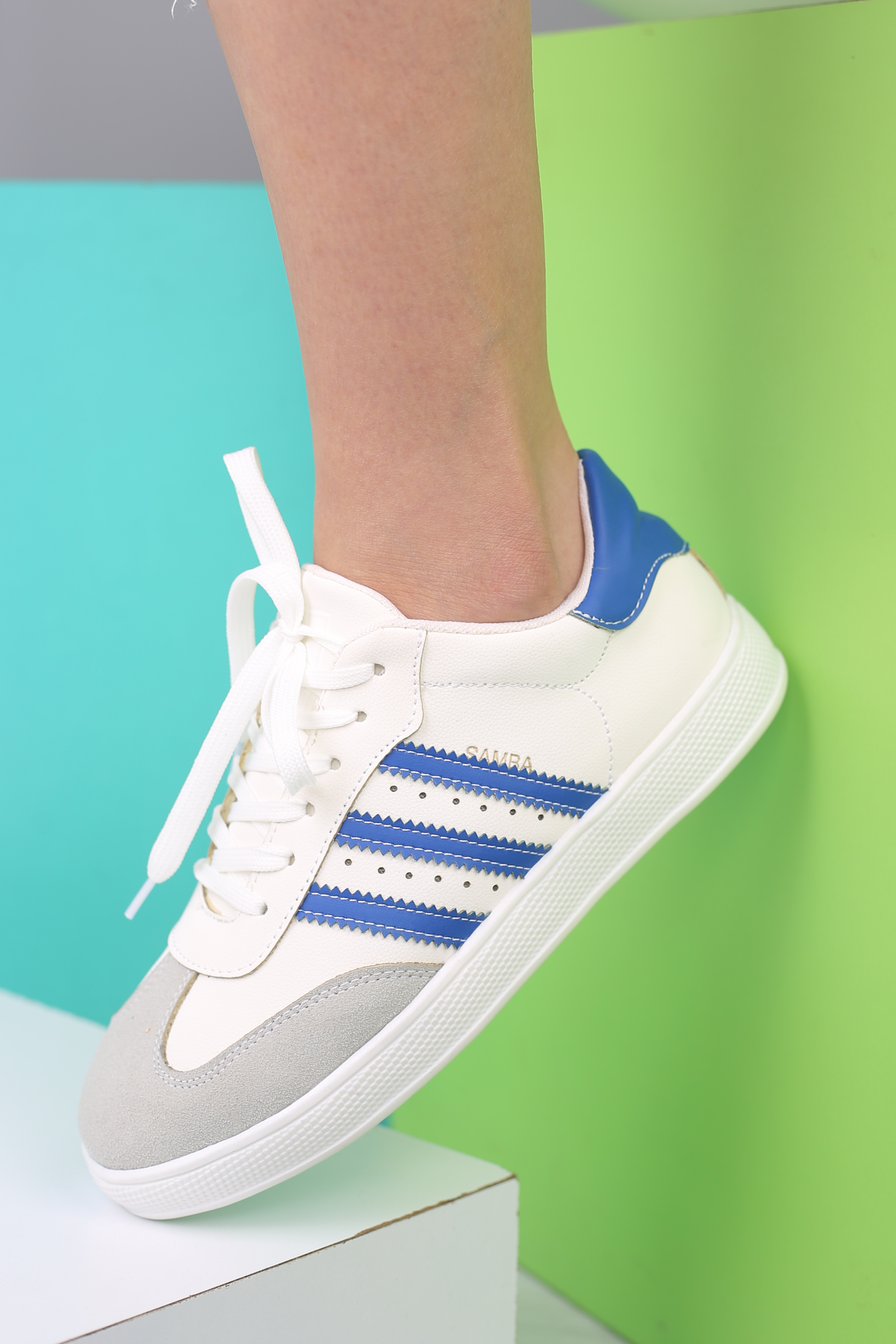 کفش اسپرت زنانه آدیداس 986