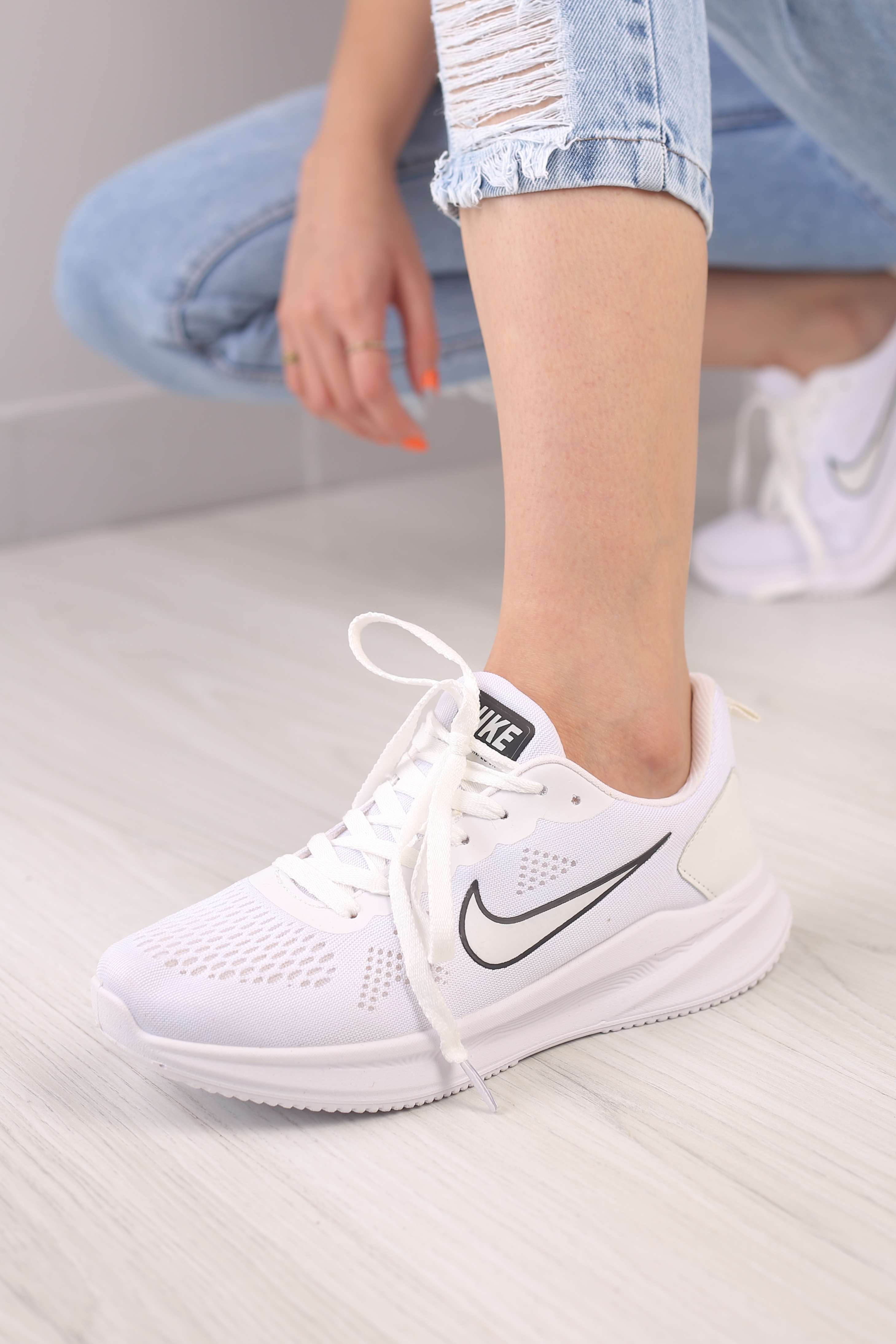 کفش اسپرت زنانه نایک 03