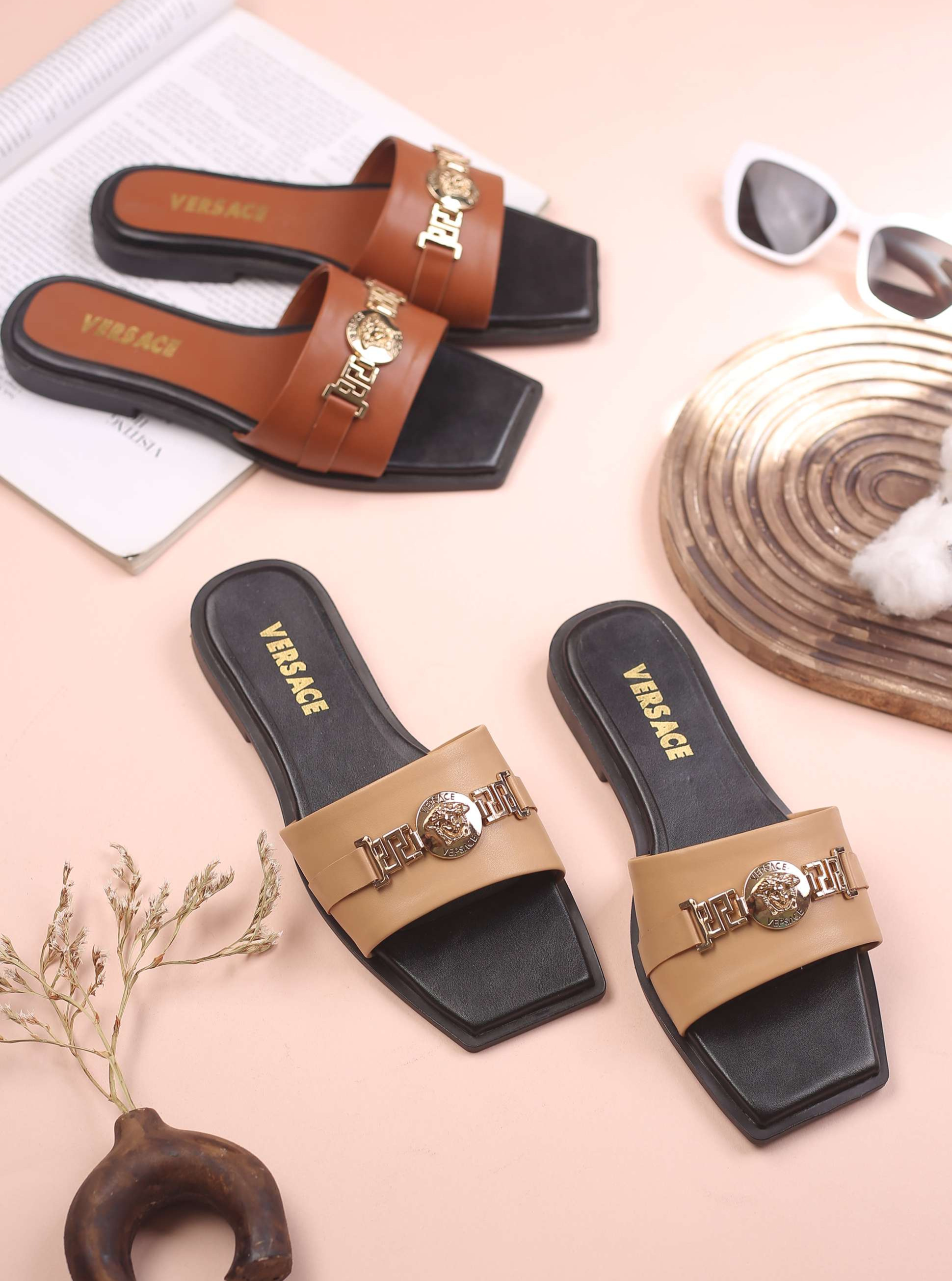 کفش صندل زنانه راحتی ورساچ زنجیری