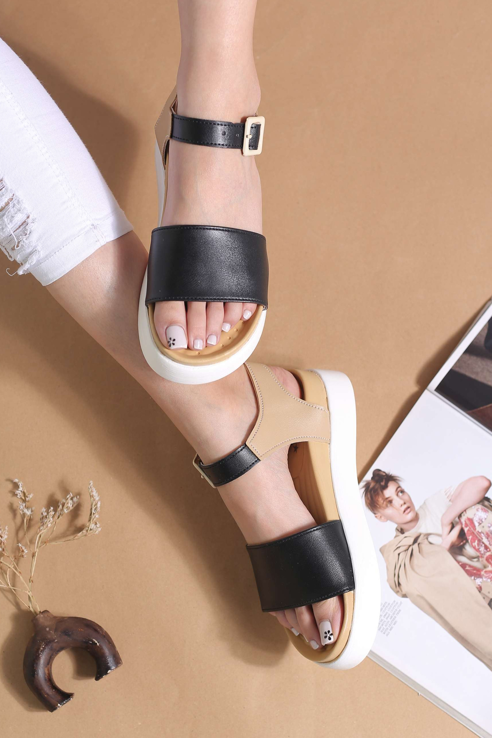 کفش صندل زنانه رکابدار شانی