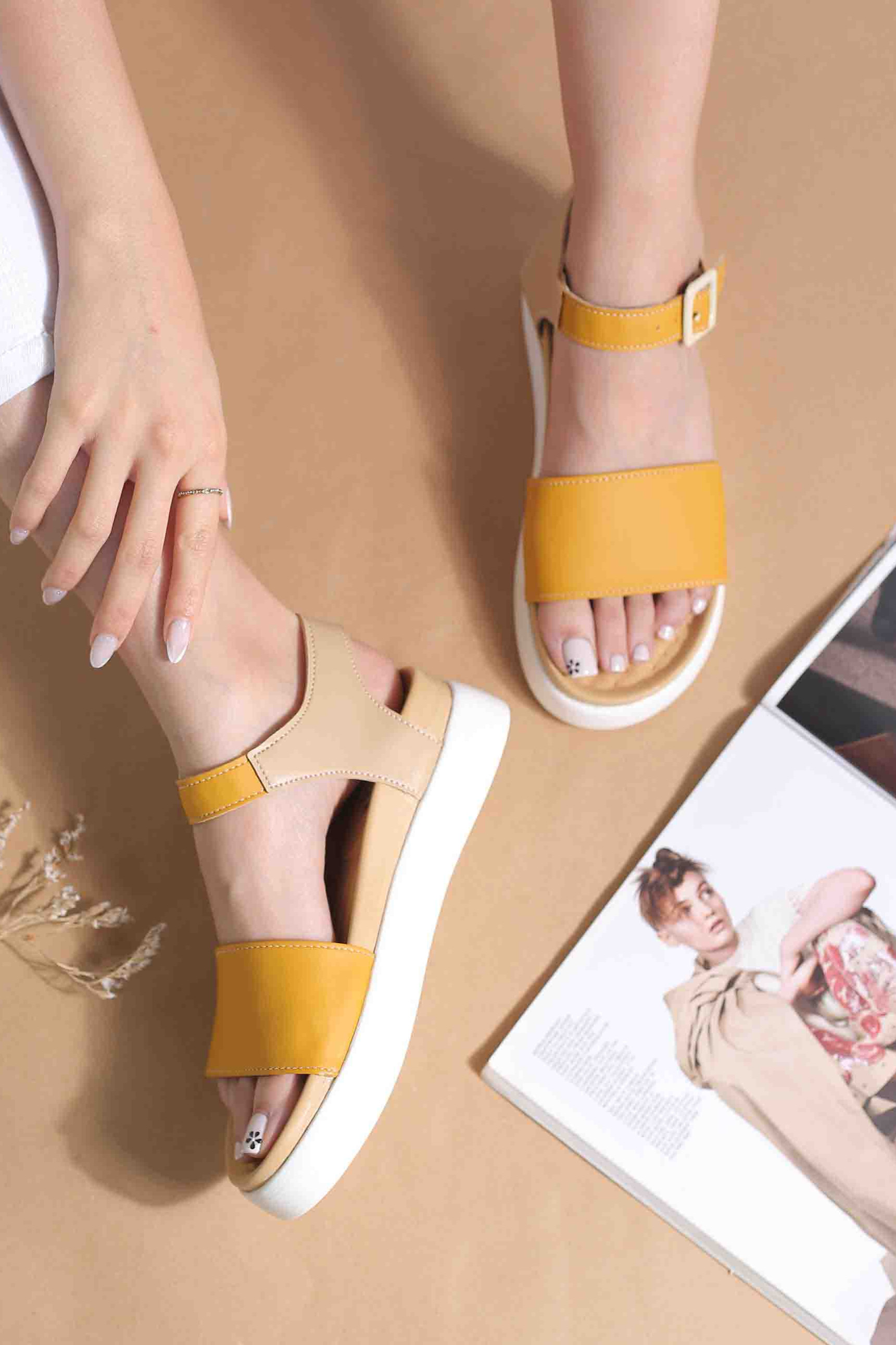 کفش صندل زنانه رکابدار شانی