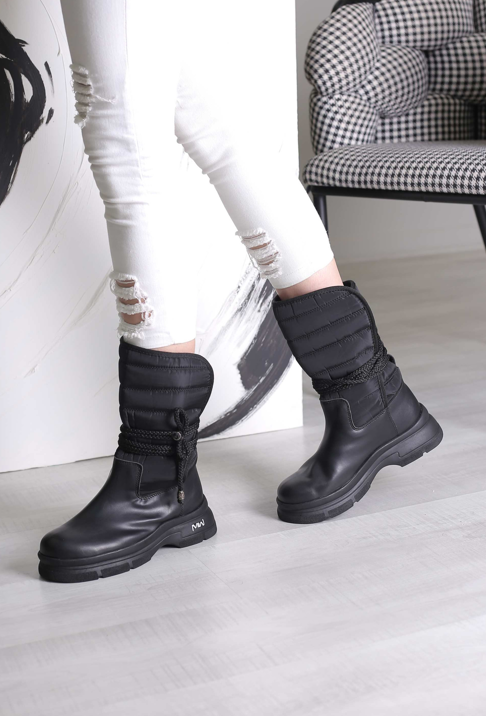 بوت زنانه شمعی رابین 8140