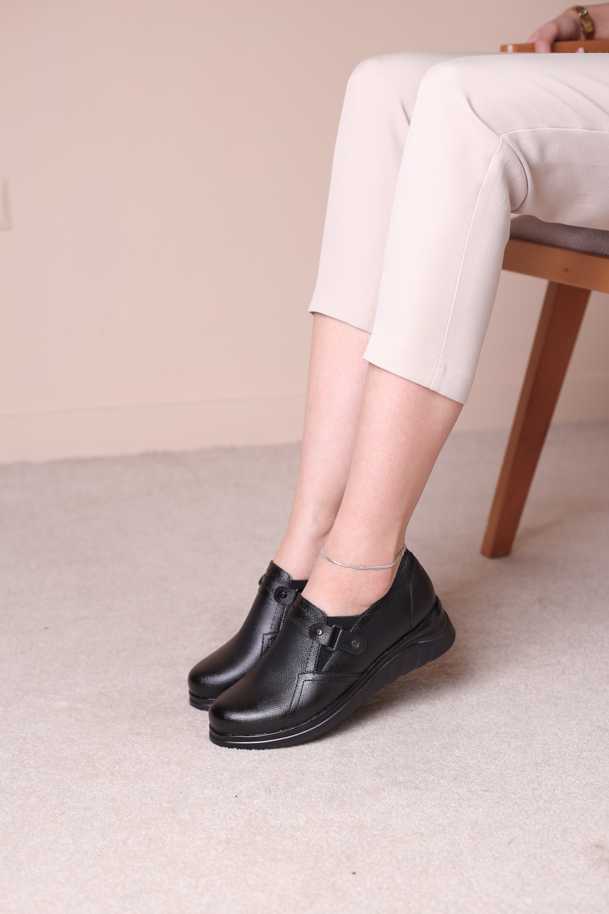 کفش پرسنلی زنانه مونیخ